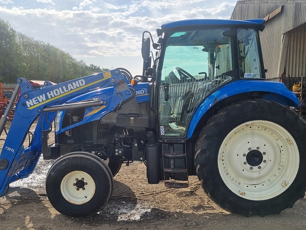 Chris Atkin & Son Ltd - New Holland T4.85 & Loader